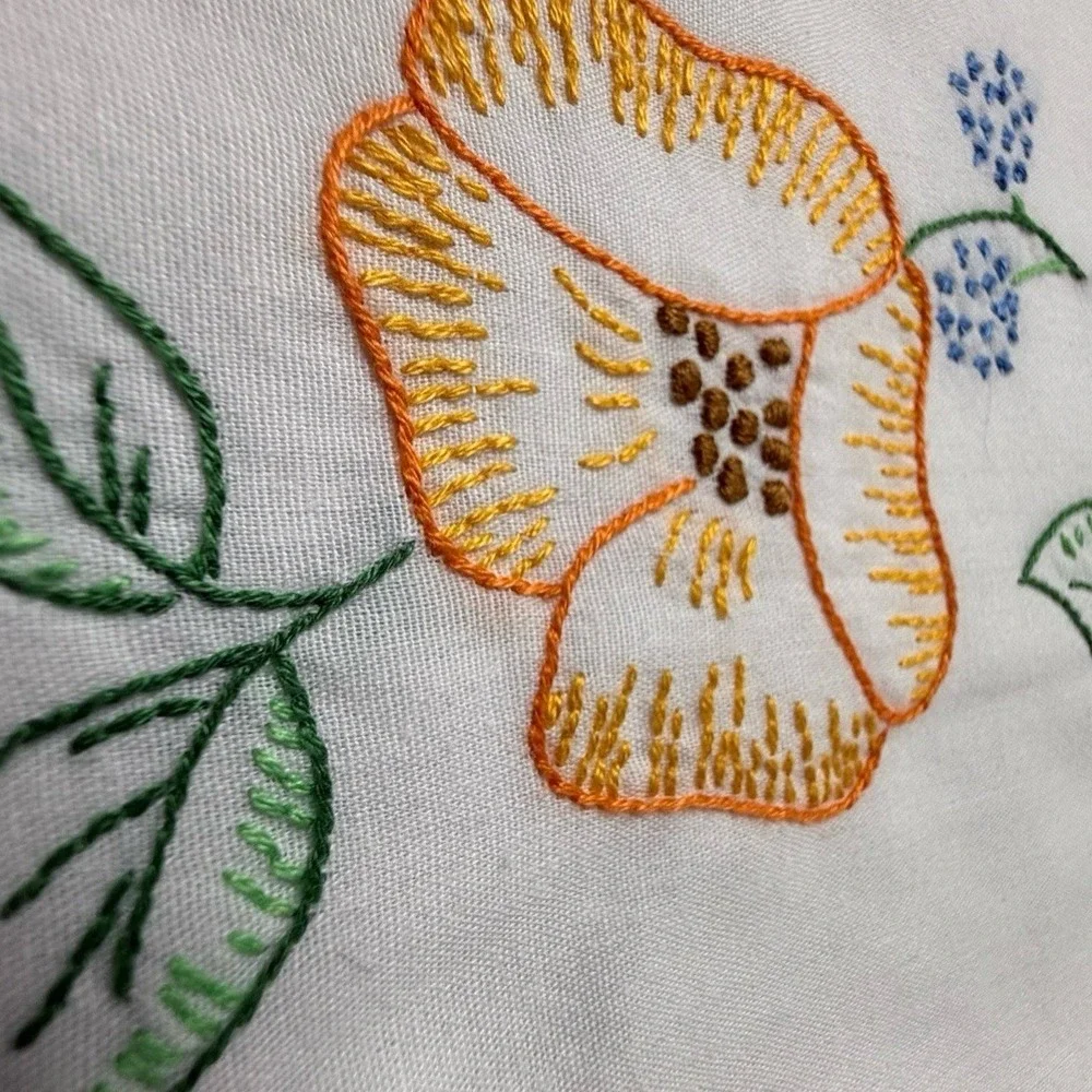 Vintage Hand Embroidered Pillowcase Pair Floral Flowers Eyelet Scalloped Trim